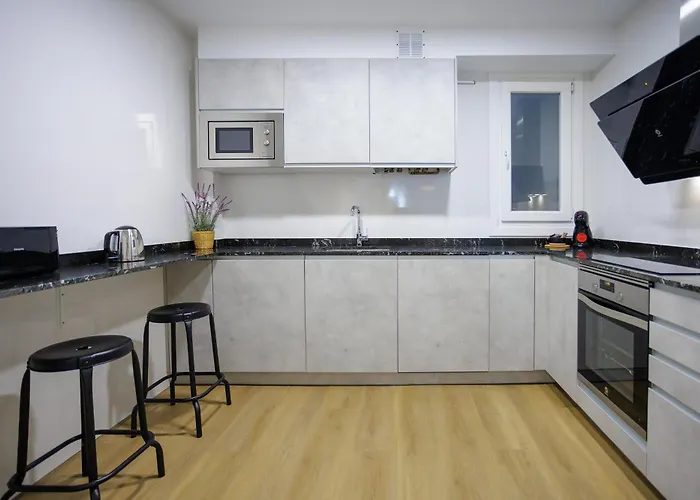 Vt Mandoia By Bilbaohost